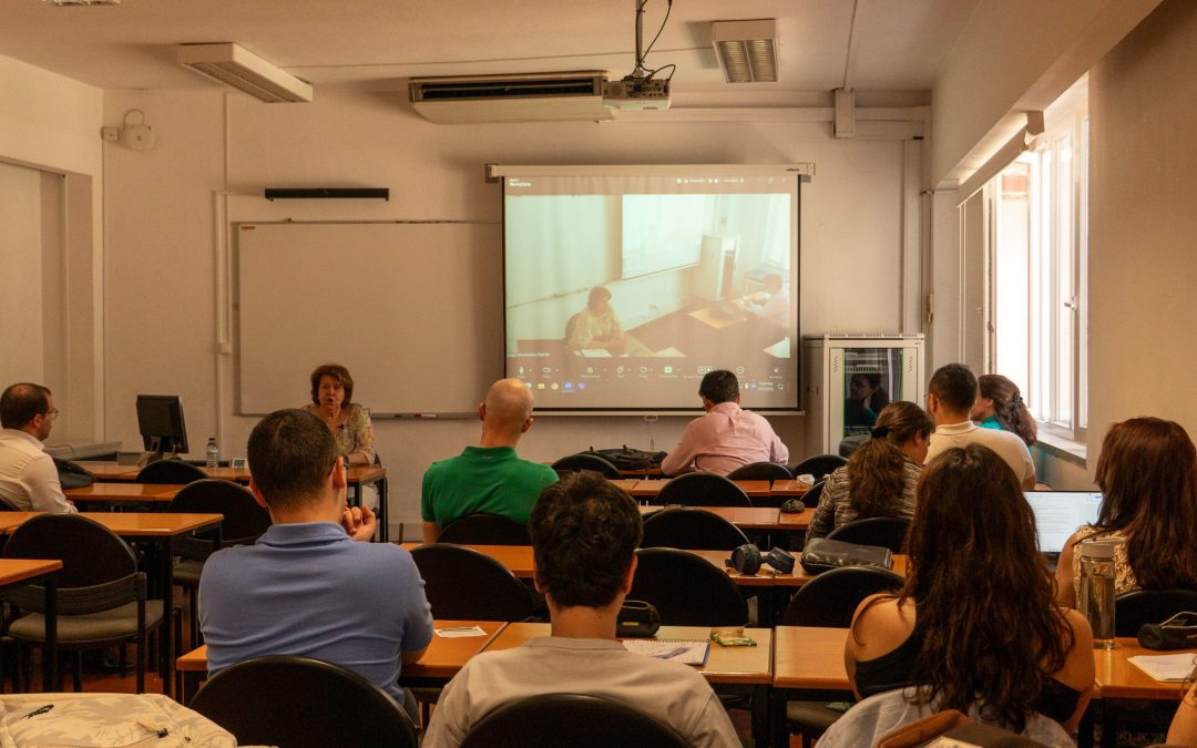 “Uma grande oportunidade”: bolseiros apoiados pela OEI terminam curso de especialização sobre América Latina na UAL